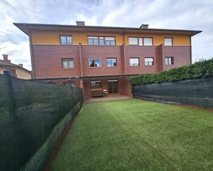 Vista exterior de Casa o xalet de lloguer en Siero amb Calefacció, Parquet i Terrassa