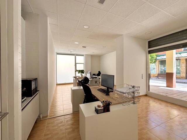 Local comercial en Alquiler en Calle Real en Casco Histórico