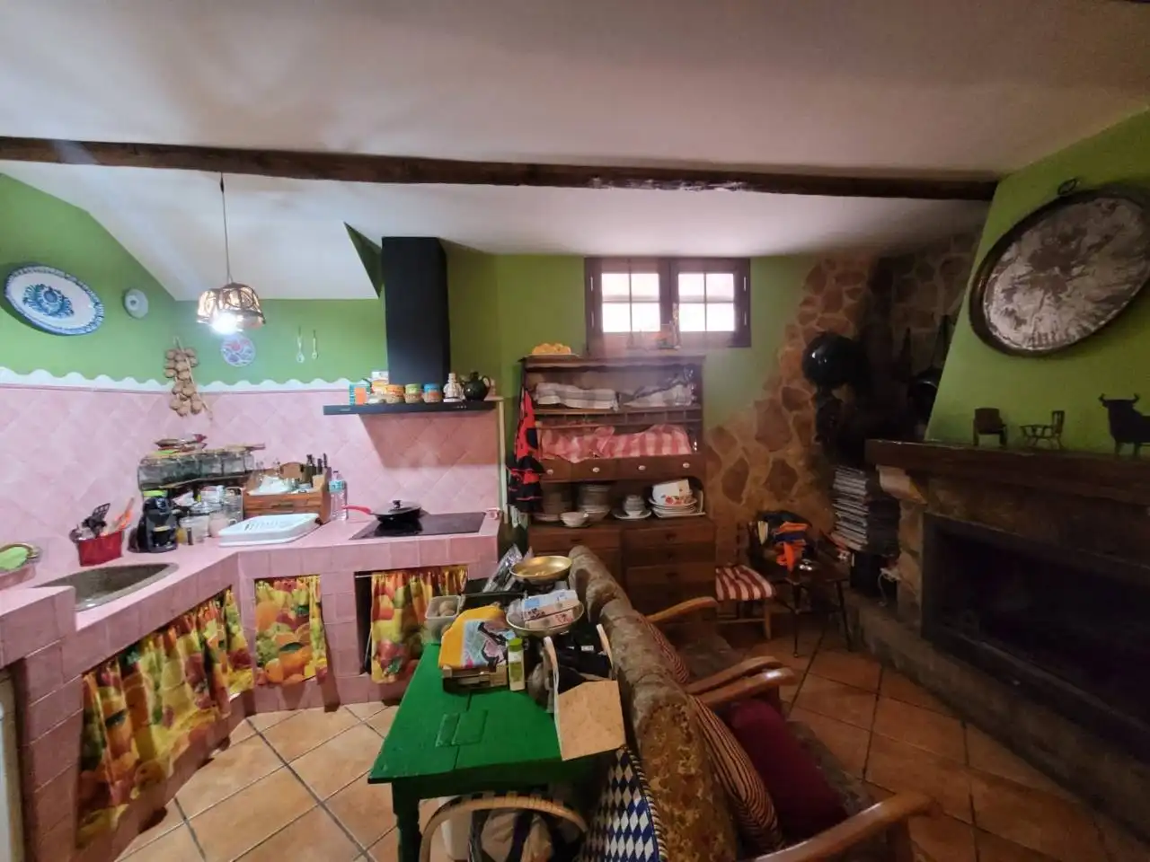 Cuina de Casa o xalet en venda en Baza amb Jardí privat, Terrassa i Piscina
