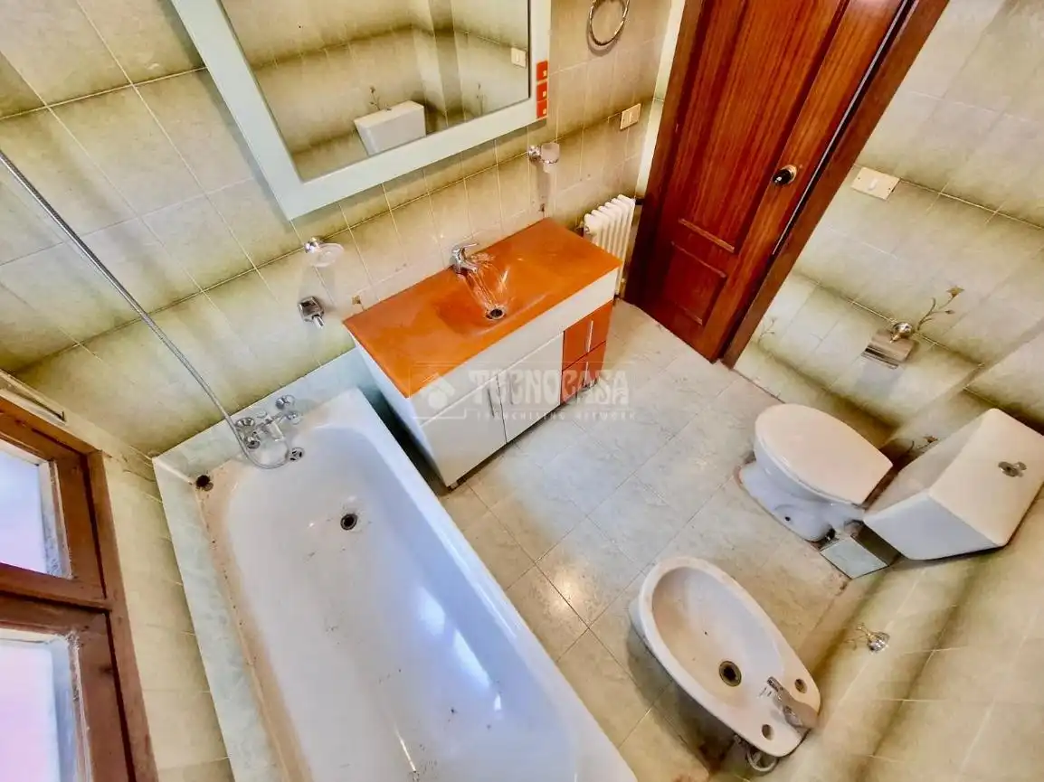 Baño de Piso en venta en Ávila con Calefacción