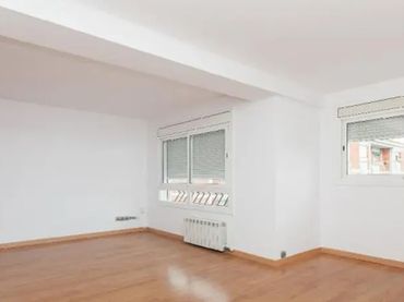 Wohnung zum Verkauf in Plaça de Ròmul