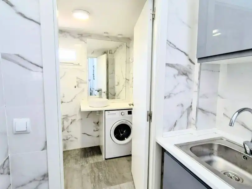 Baño de Piso de alquiler en Alcobendas con Parquet