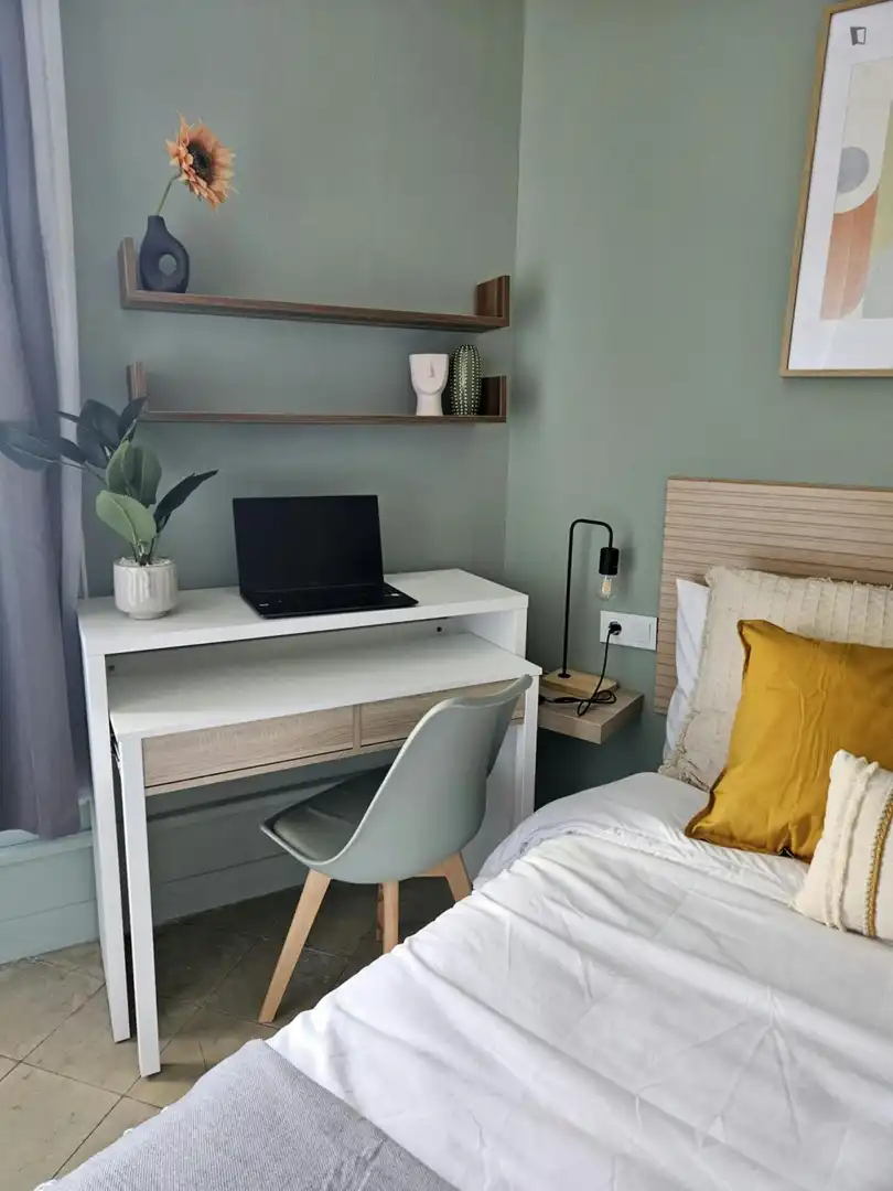 Habitación de Apartamento para compartir en Barcelona con Calefacción, Amueblado y Horno