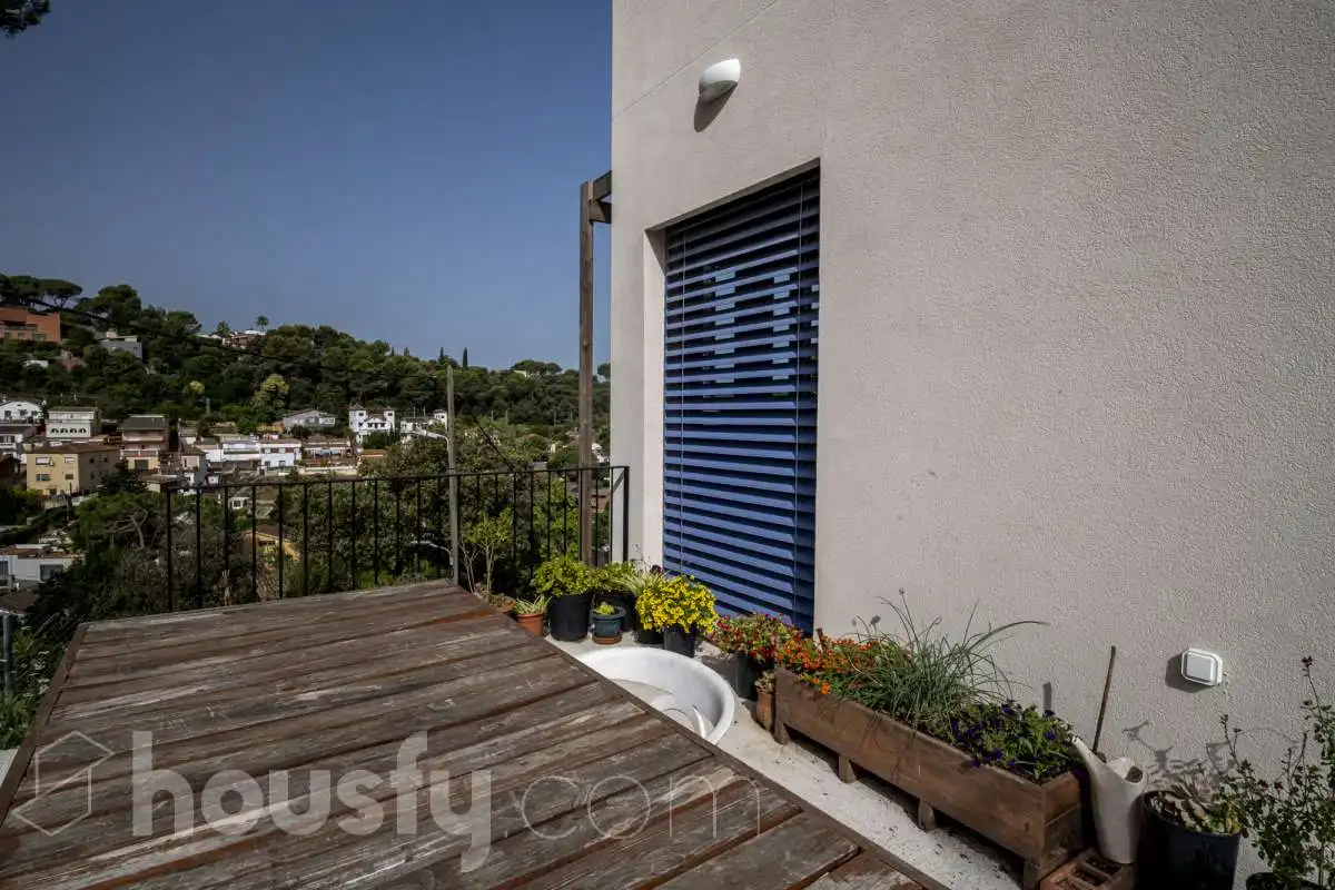 Terraza de Casa o chalet en venta en Sant Cugat del Vallès con Aire acondicionado, Jardín privado y Terraza