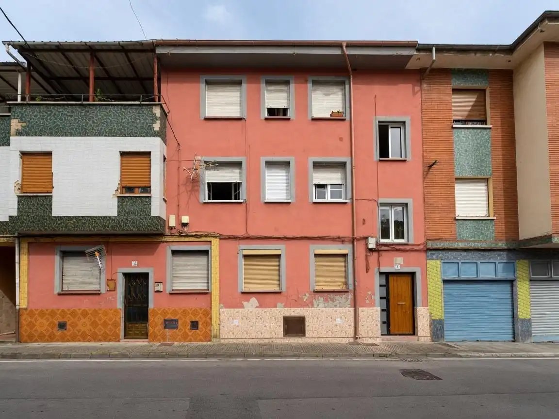 Vista exterior de Piso en venta en Mieres (Asturias)
