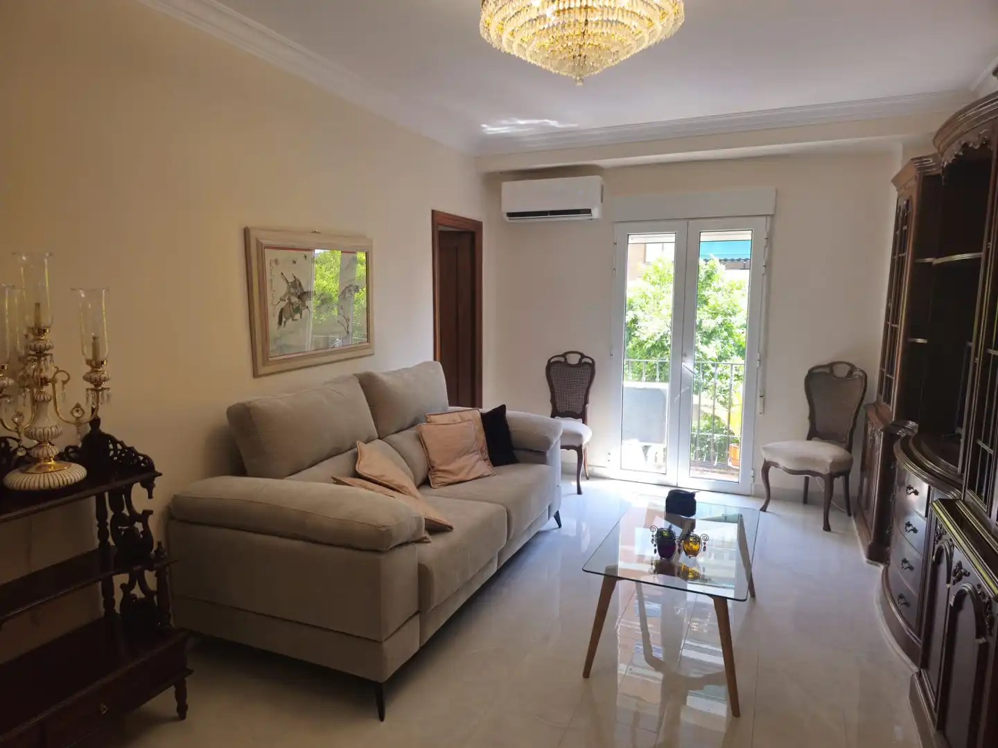 Living room of Flat for rent in Valencia  with Air Conditioner, Furnished and Washing machine