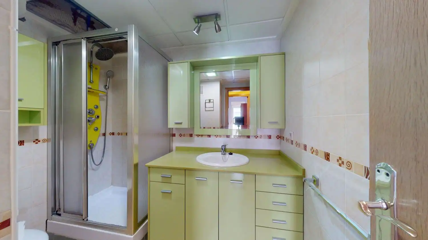 Baño de Piso en venta en Alicante / Alacant con Aire acondicionado, Calefacción y Trastero