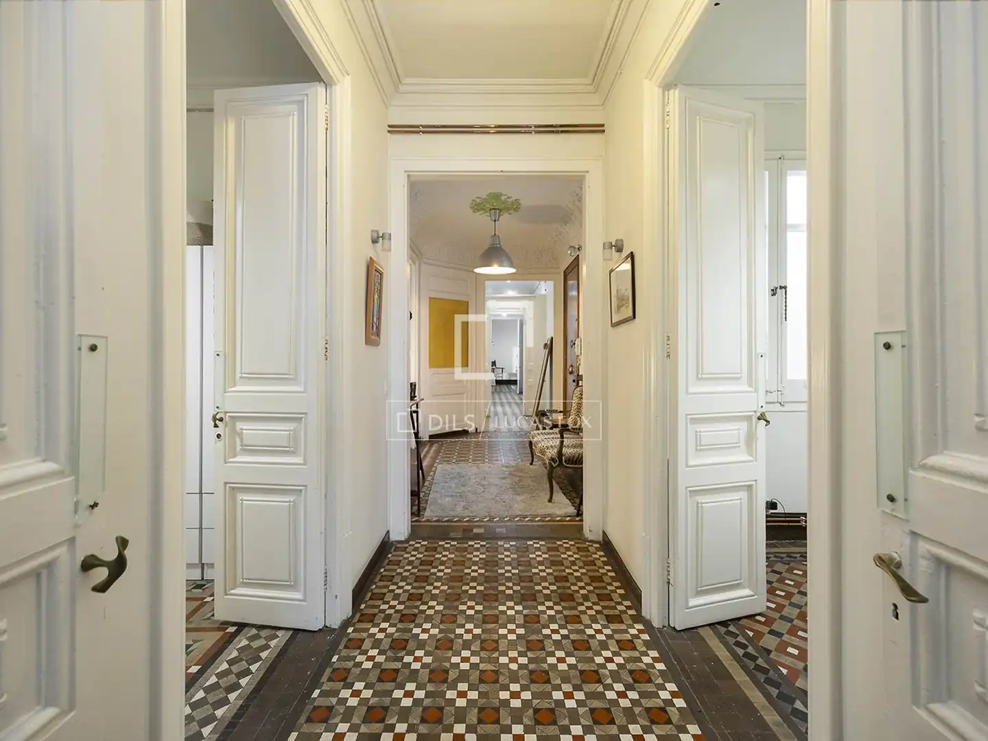 Flat for sale in Barcelona  with Air Conditioner, Heating and Terrace