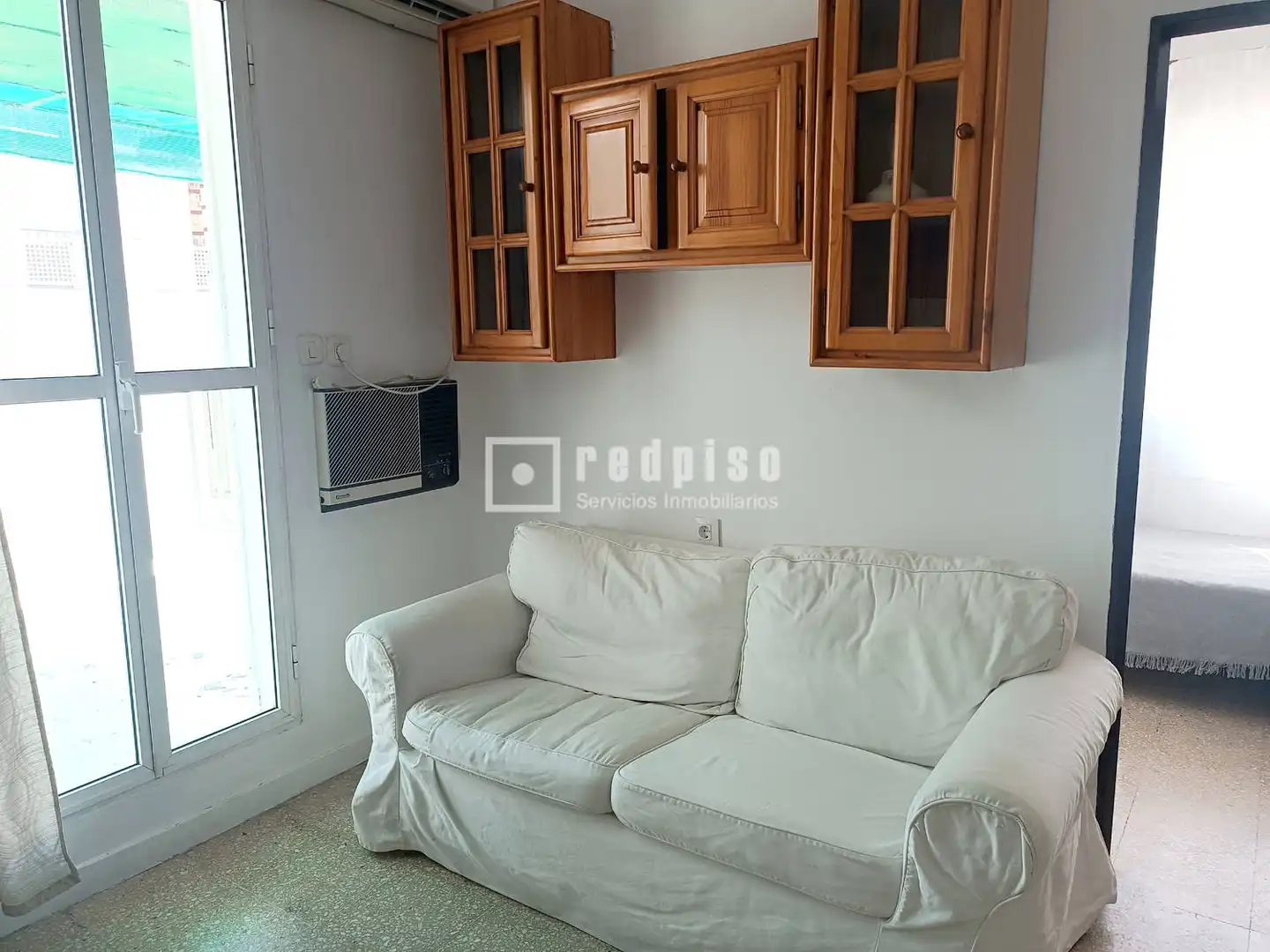 Dormitori de Àtic de lloguer en Sevilla amb Aire condicionat, Terrassa i Moblat