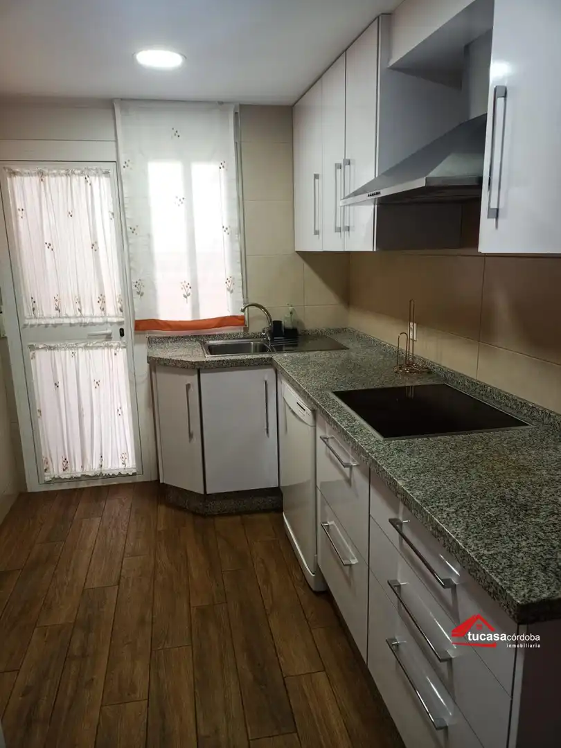 Flat for rent in Ciudad Jardín - Zoco