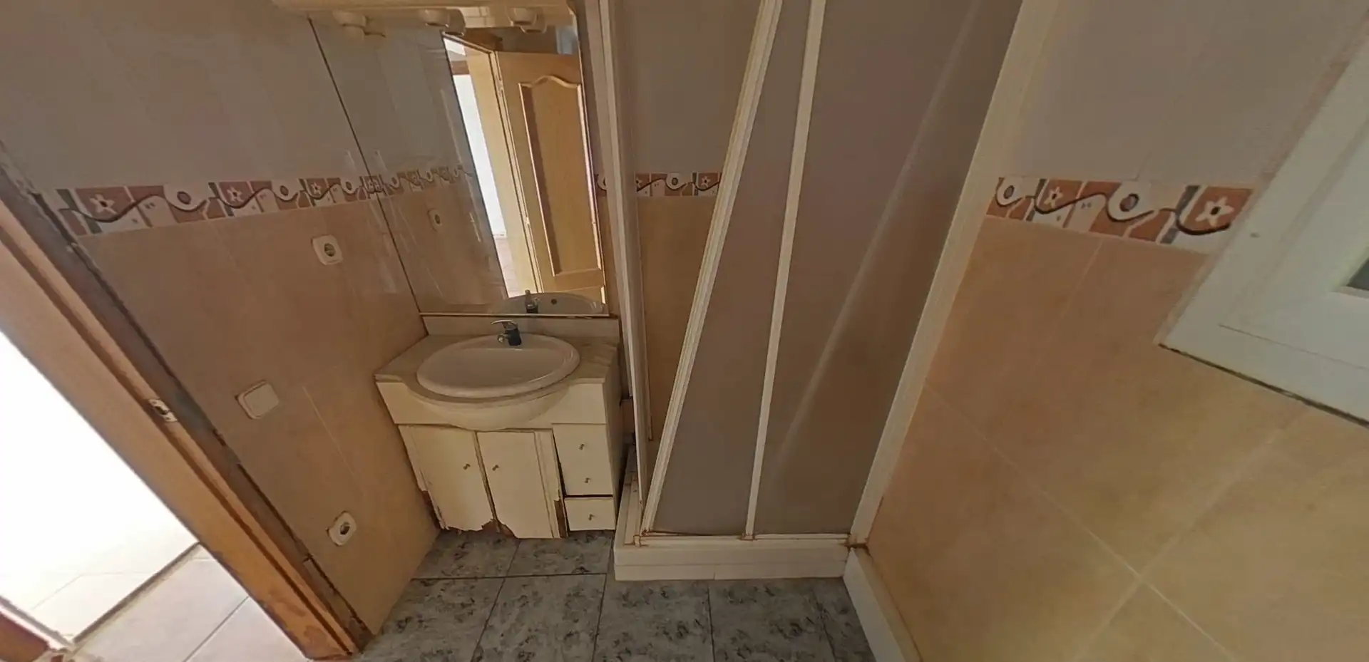 Bany de Apartament en venda en Terrassa