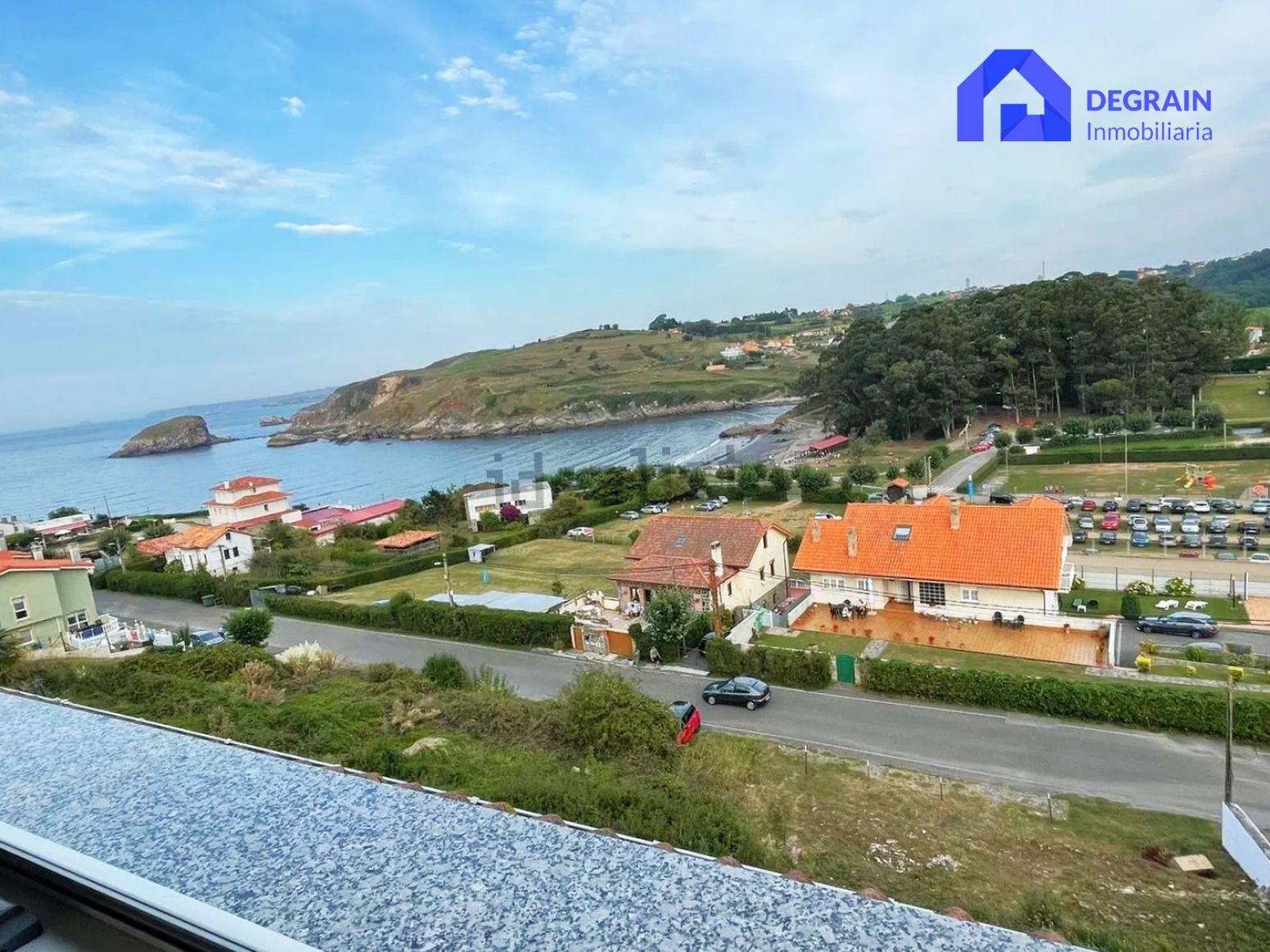 Vista exterior de Casa o chalet en venta en Castrillón con Calefacción, Terraza y Trastero