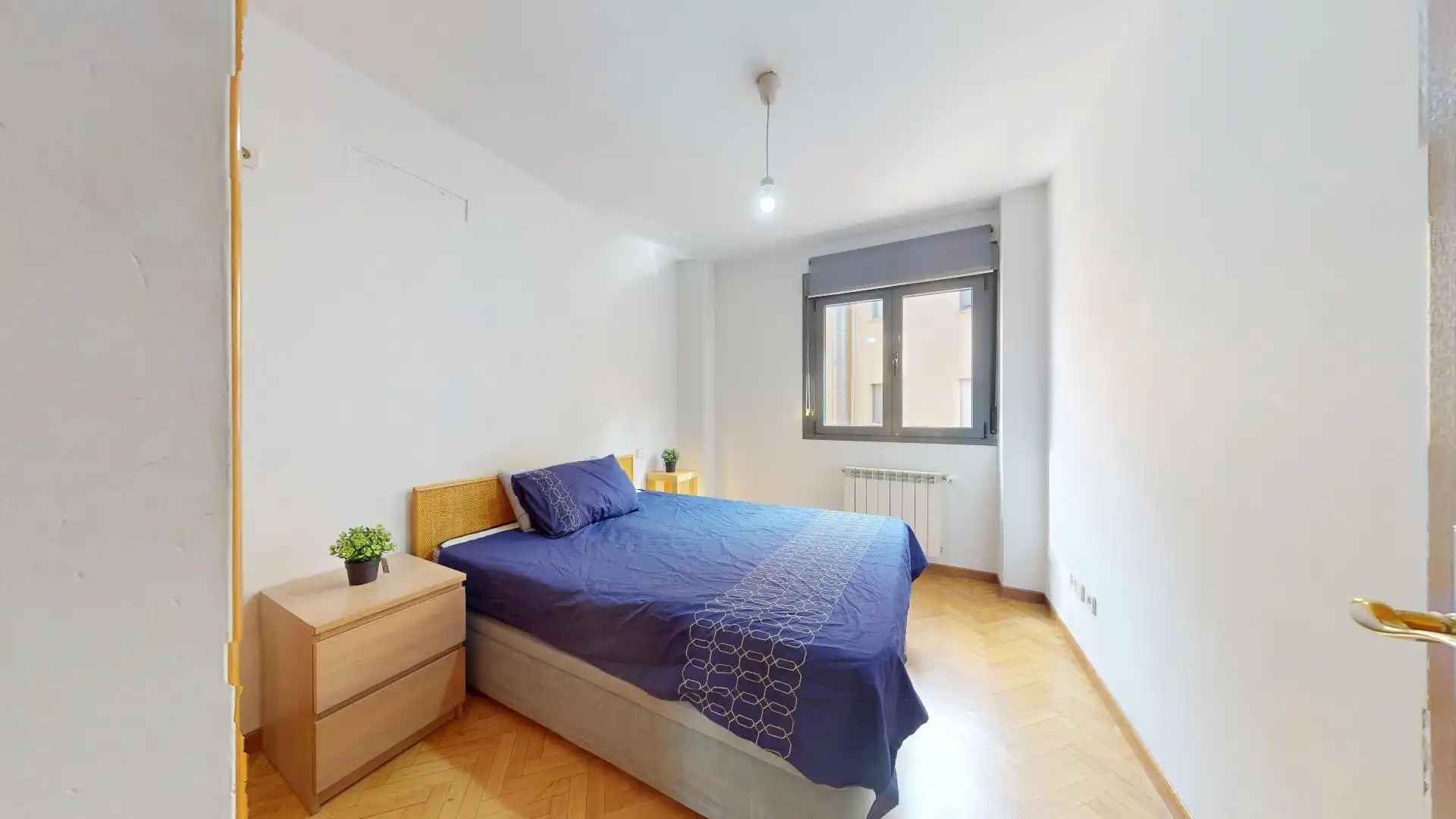 Bedroom of Flat for sale in Madrid  with Heating and Balcony
