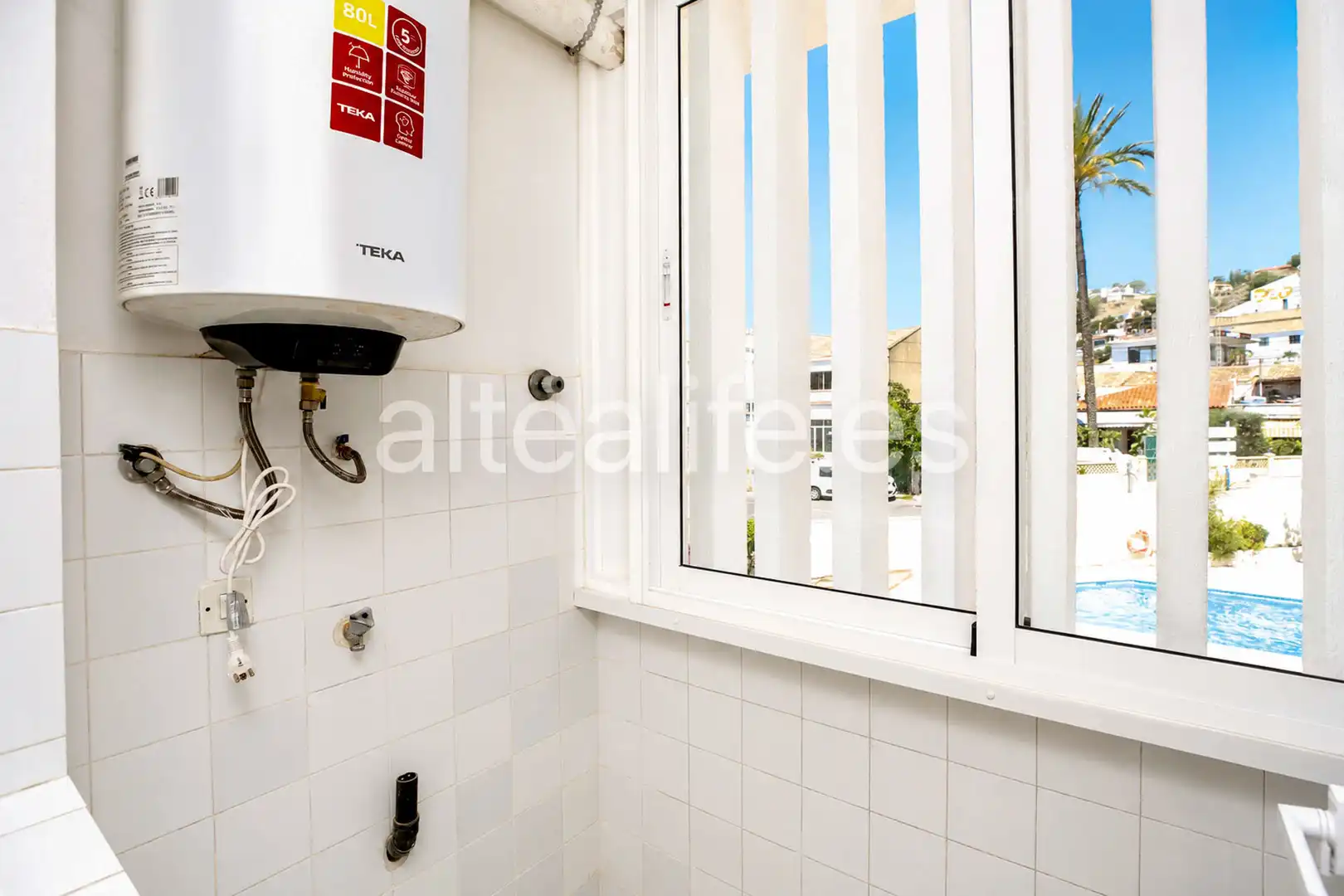 Baño de Apartamento de alquiler en Altea con Aire acondicionado, Terraza y Trastero
