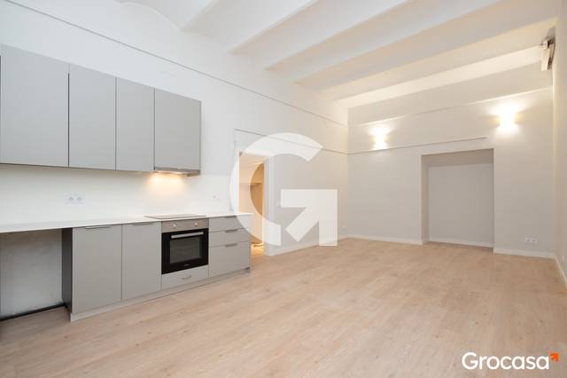 Piso en Venta en CL SANT PERE MITJA en Sant Pere, Sta. Caterina i la Ribera