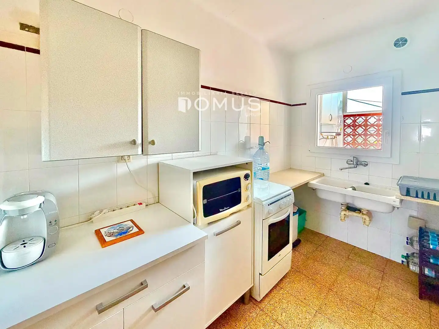 Kitchen of Flat for sale in L'Escala  with Air Conditioner, Heating and Terrace