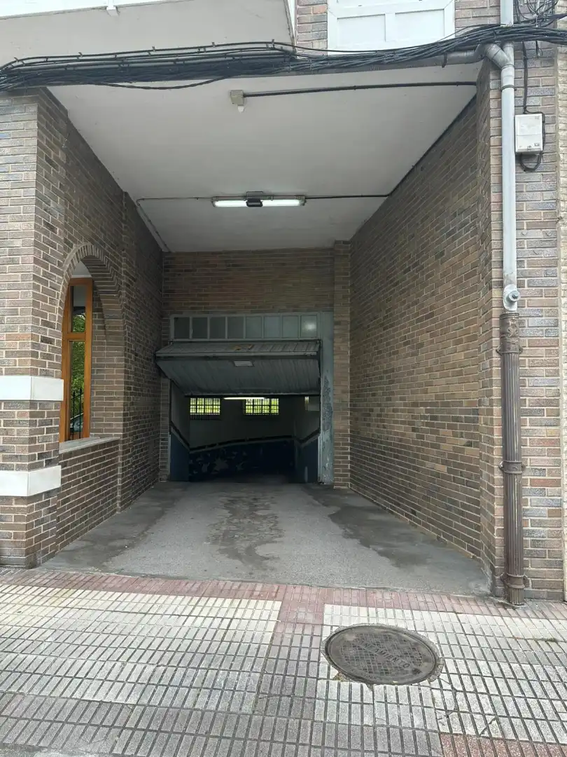 Garage for sale in Langreo