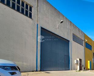 Vista exterior de Nau industrial en venda en Canovelles