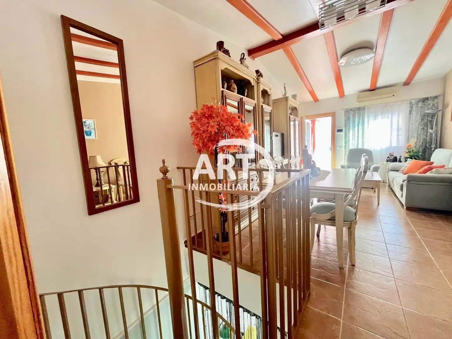 Casa adosada en venta en La Pobla de Vallbona con Aire acondicionado, Calefacción y Jardín privado