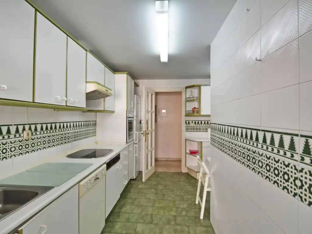 Cuina de Pis en venda en Fuengirola amb Aire condicionat, Terrassa i Moblat