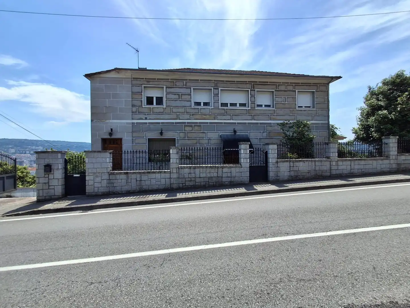 Exterior view of Houses for sale in Ourense Capital   with Air Conditioner, Heating and Private garden