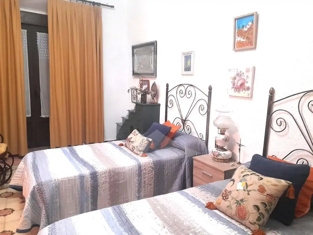 Dormitori de Casa o xalet en venda en Alburquerque
