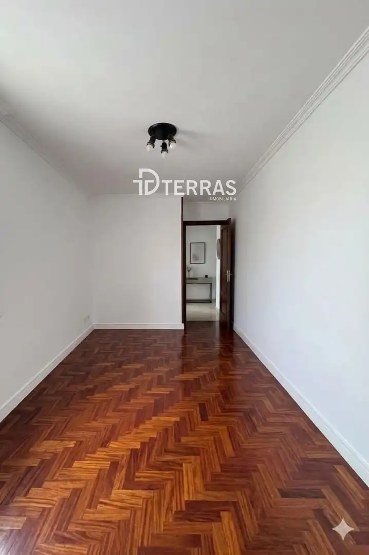 Flat for sale in Xose Solla, Soutomaior