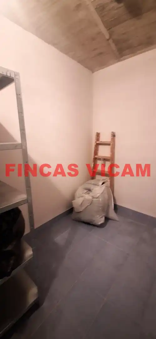 Wohnung zum Verkauf in Huesca mit Heizung, Parkett und Terrasse