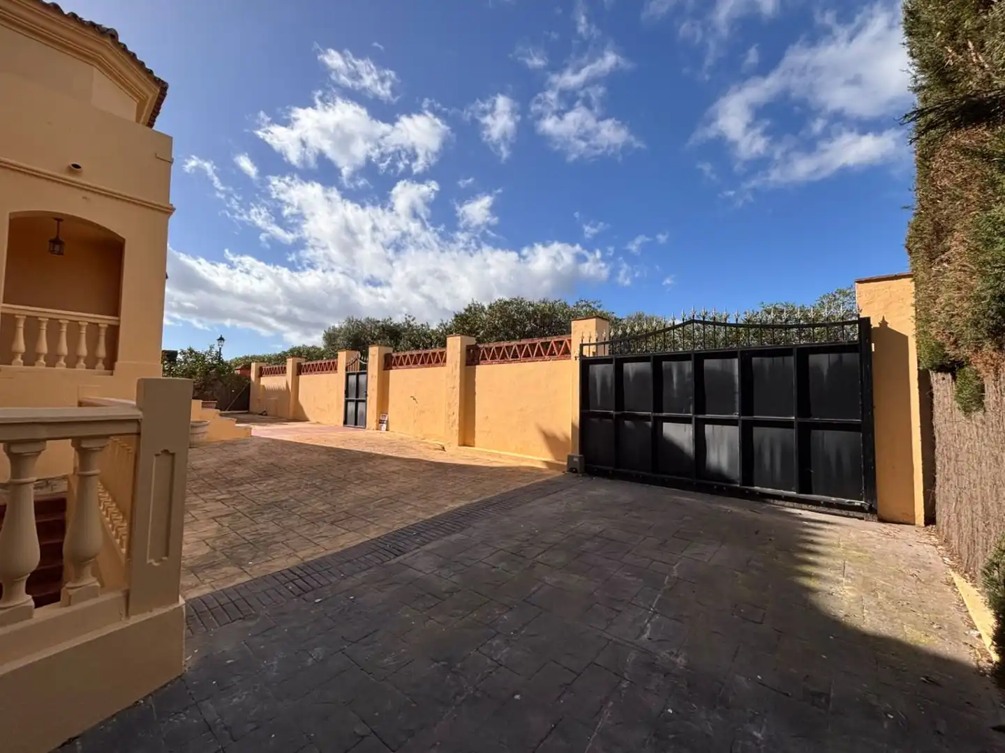 Exterior view of Houses for sale in Coín  with Air Conditioner, Heating and Private garden