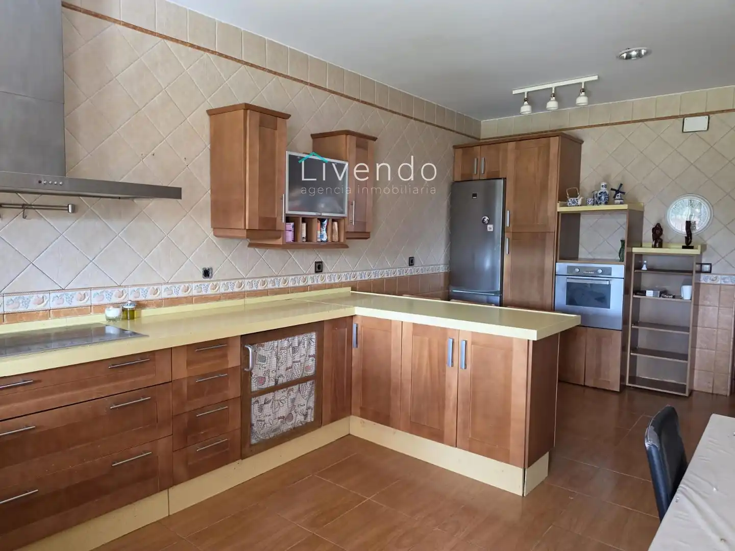 Cuina de Casa o xalet en venda en Chiclana de la Frontera amb Aire condicionat, Terrassa i Traster