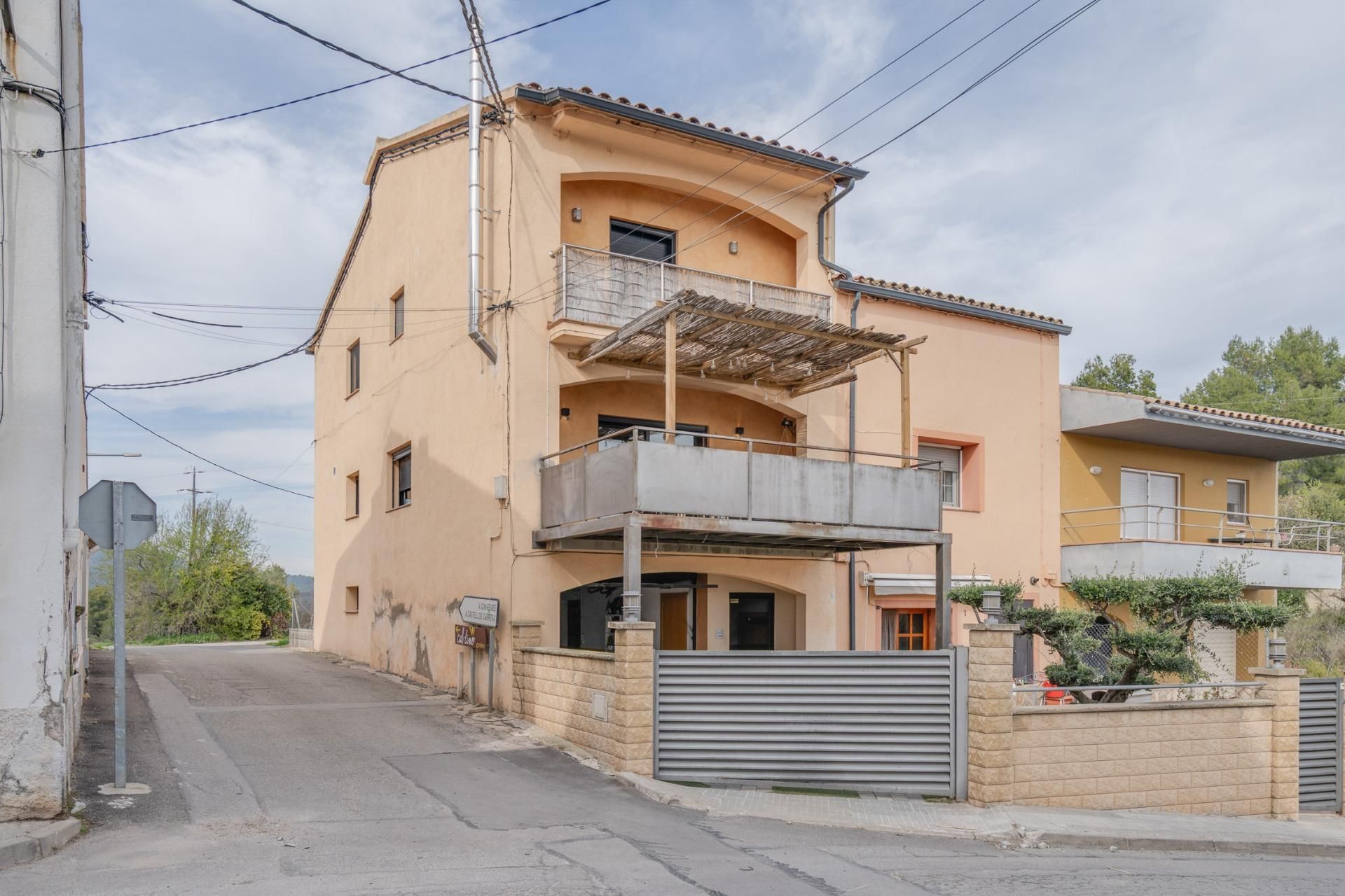 Vista exterior de Casa o chalet en venta en Cabrera d'Anoia con Calefacción, Parquet y Terraza