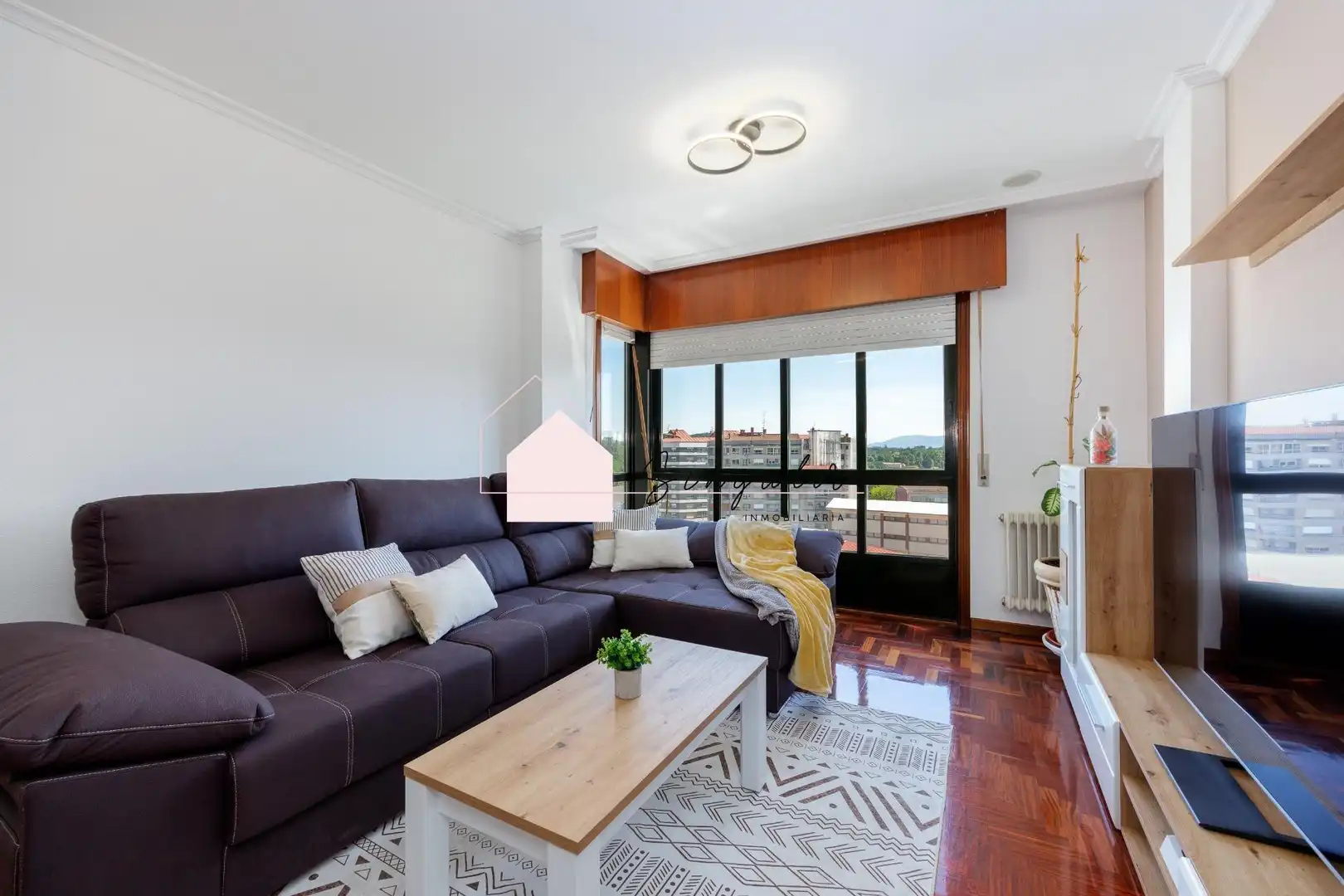 Living room of Flat for sale in Ponteareas  with Heating and Parquet flooring