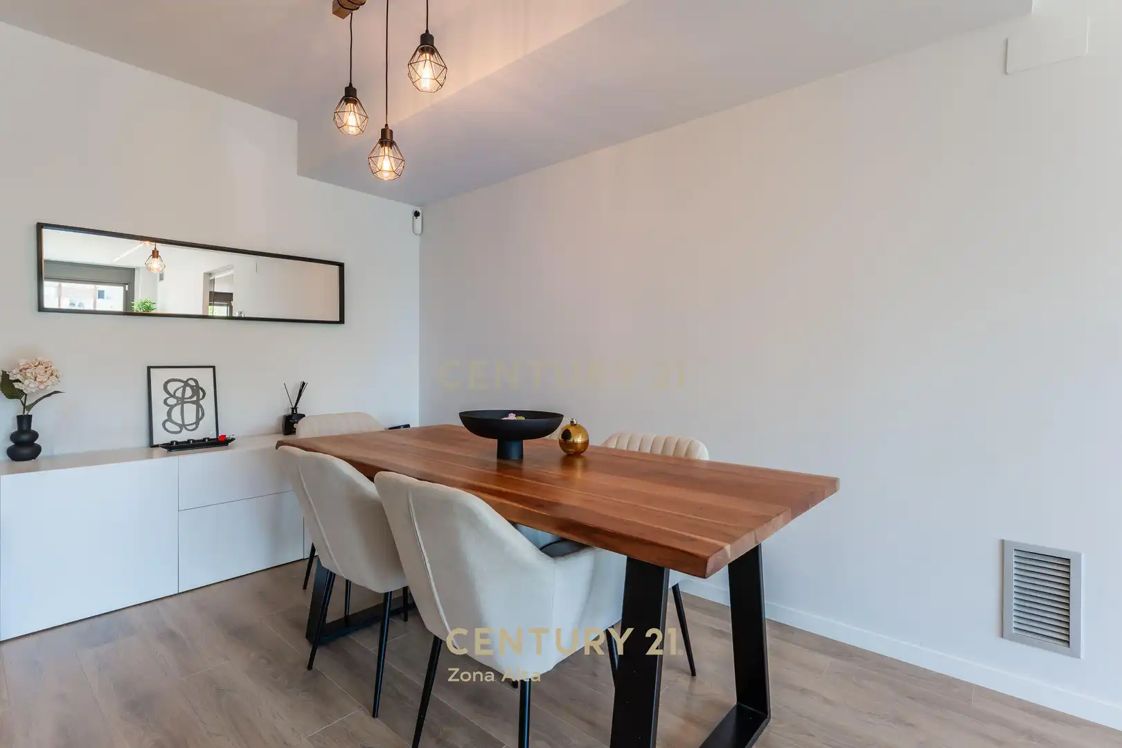 Dining room of Buildings for sale in Vilafranca del Penedès  with Community pool