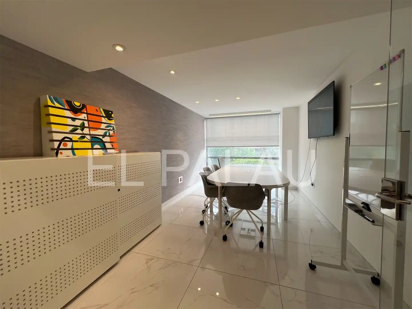 Office for rent in Valencia  with Air Conditioner