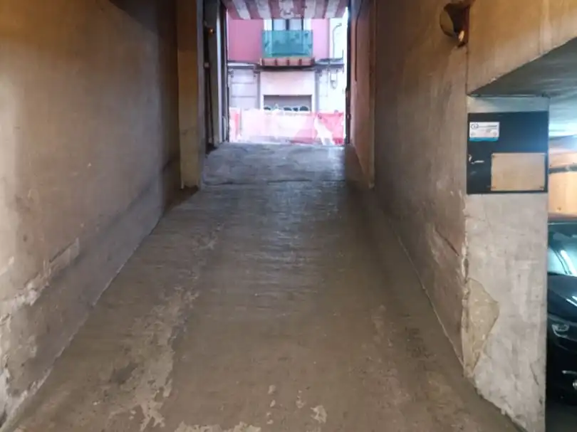 Garage for rent in Bilbao   with Alarm