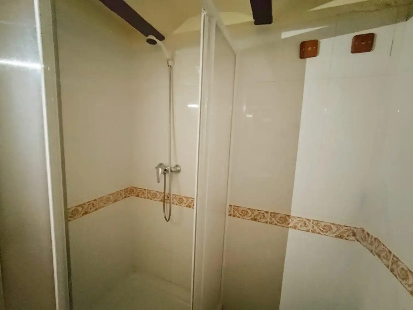 Bany de Casa o xalet en venda en Almoguera amb Jardí privat