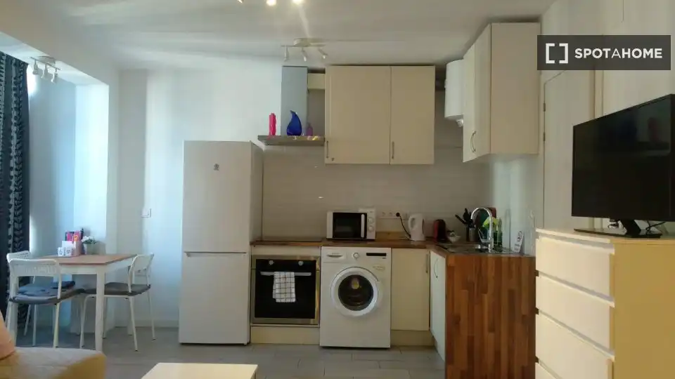 Habitació a En Corts - Doctor Waksman