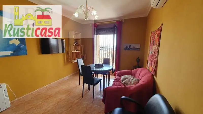 Dormitori de Pis en venda en Baños de la Encina amb Aire condicionat i Moblat