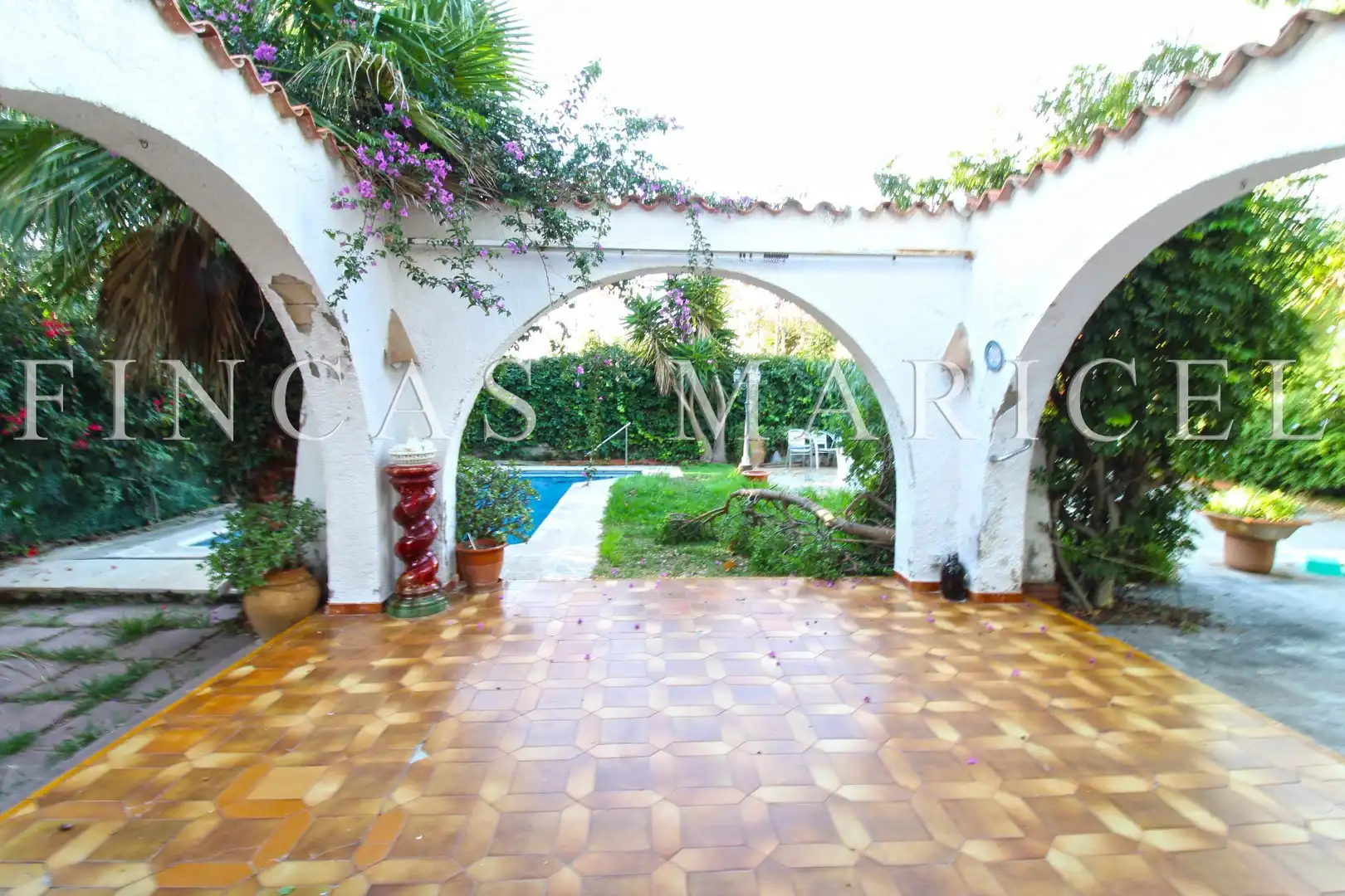 Jardí de Casa o xalet en venda en Sitges amb Aire condicionat, Calefacció i Jardí privat