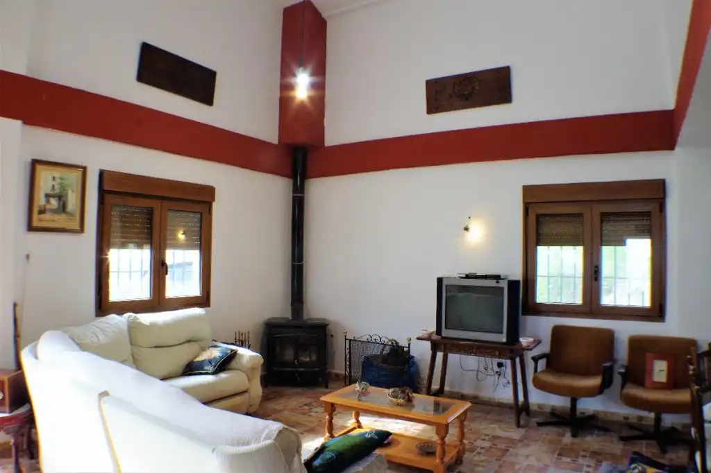 Casa rústica amb terrassa en venda a Alcaucín, imagen 12