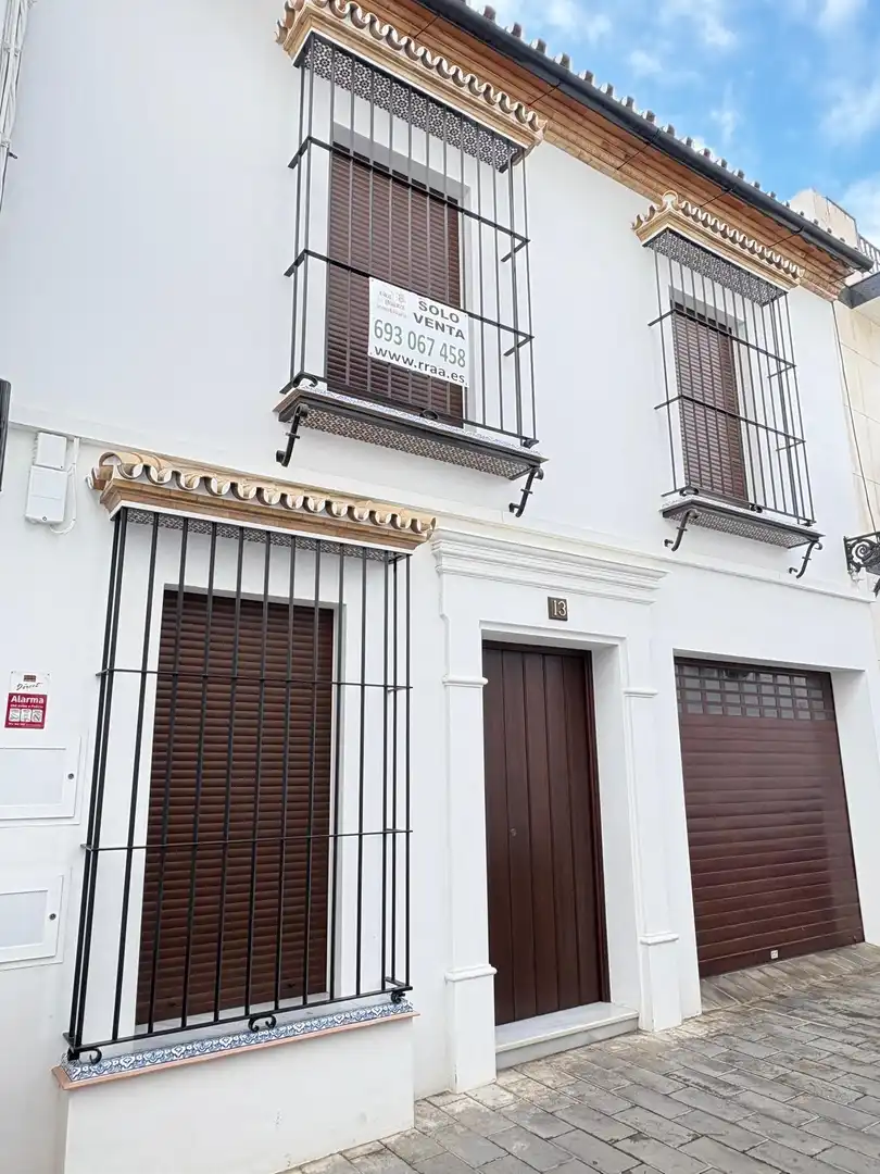 Casa amb terrassa en venda a Calle PADRE PEDRO MARIA AYALA, imagen 2