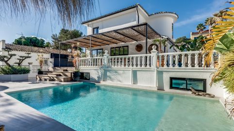 Villa de lujo cerca de servicios