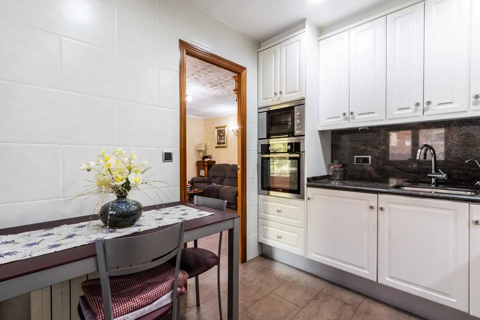 Cocina de Casa o chalet en venta en Sabadell con Aire acondicionado, Calefacción y Terraza