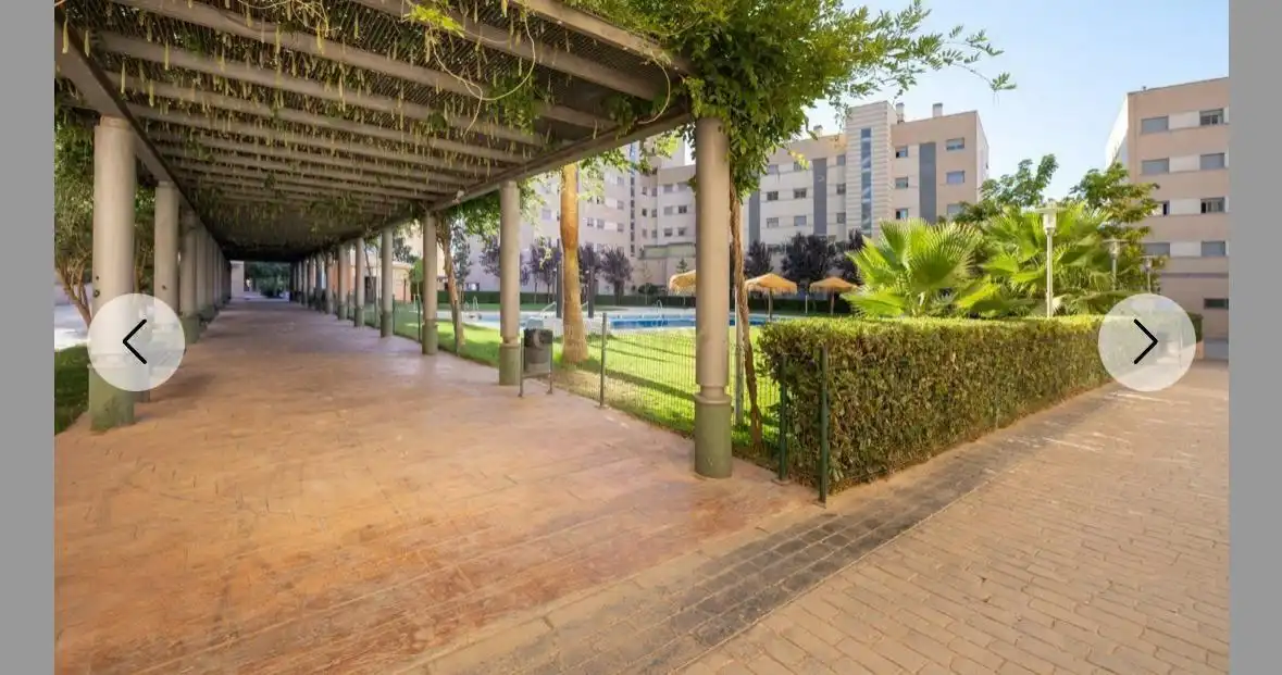 Außenansicht von Wohnungen zur Miete in Granada mit Klimaanlage, Privatgarten und Gemeinschaftspool