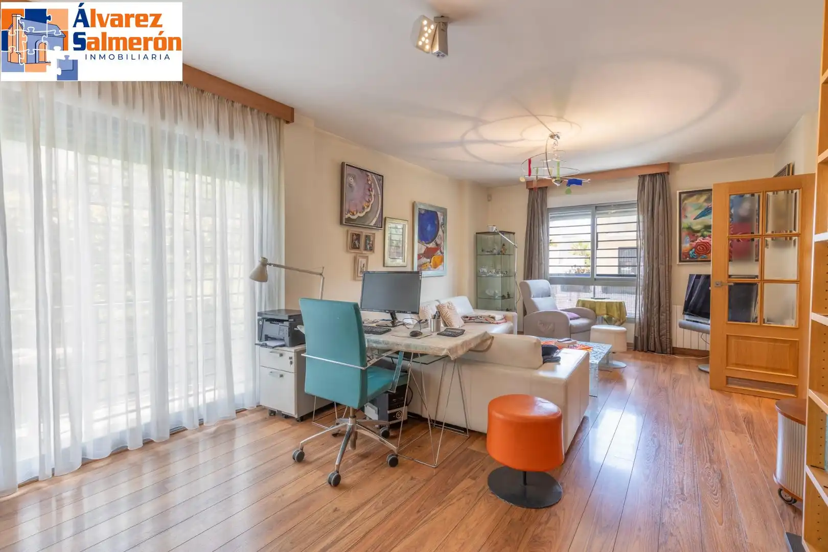 Sala de estar de Casa adosada en venta en Granada con Aire acondicionado, Calefacción y Balcón
