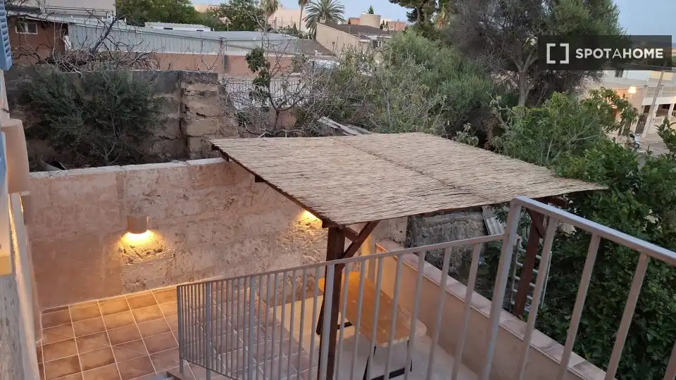 Terrace of Flat for share in  Palma de Mallorca  with Air Conditioner, Terrace and Furnished