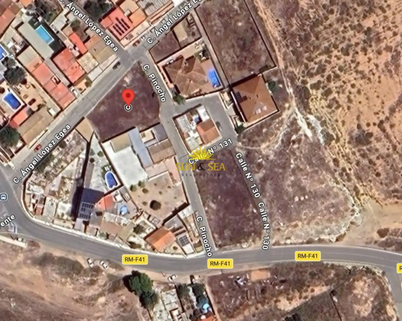 Lands and plots for sale in Roche