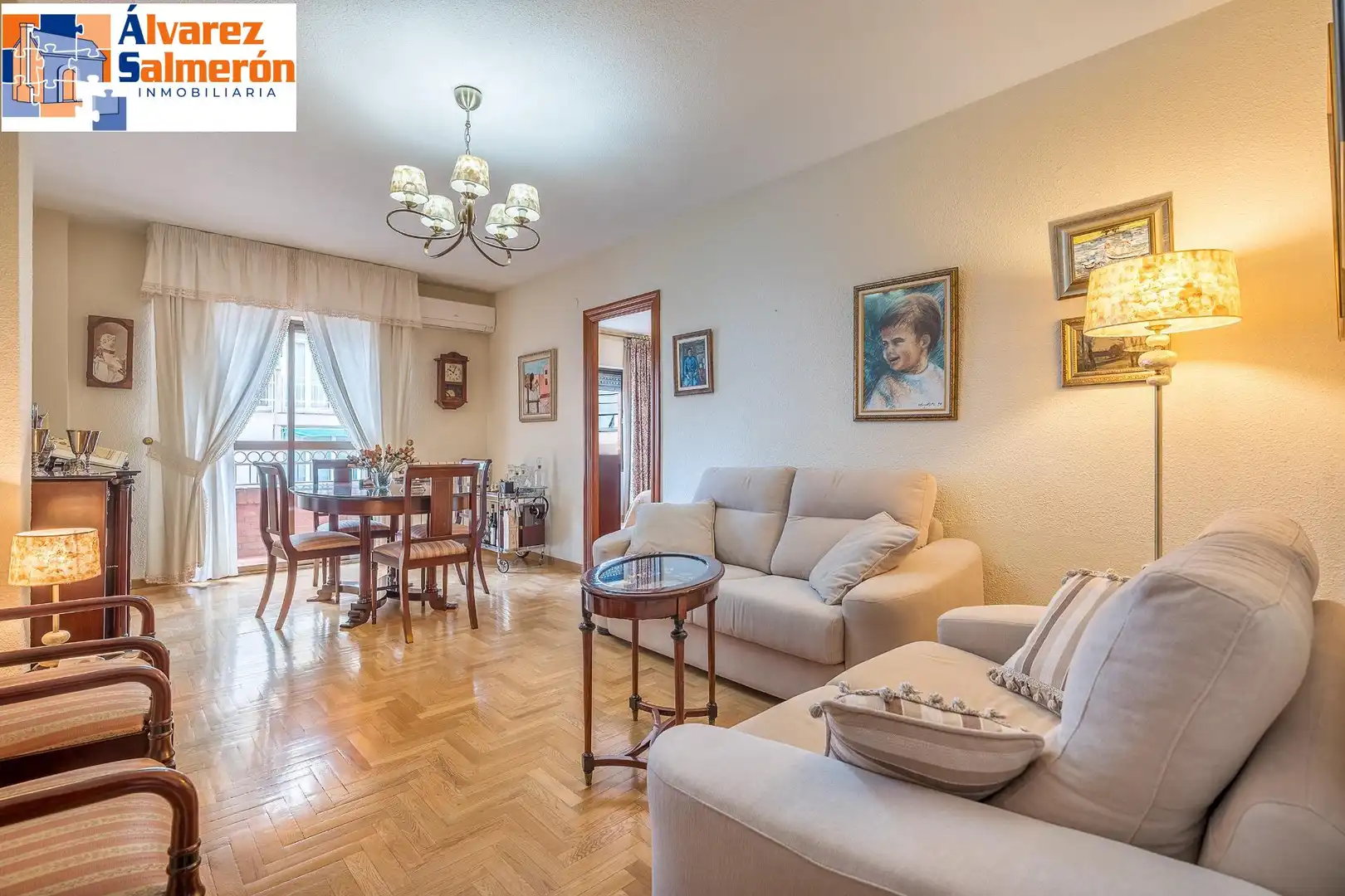 Piso con ascensor en venta en Calle MARIA LUISA DE DIOS