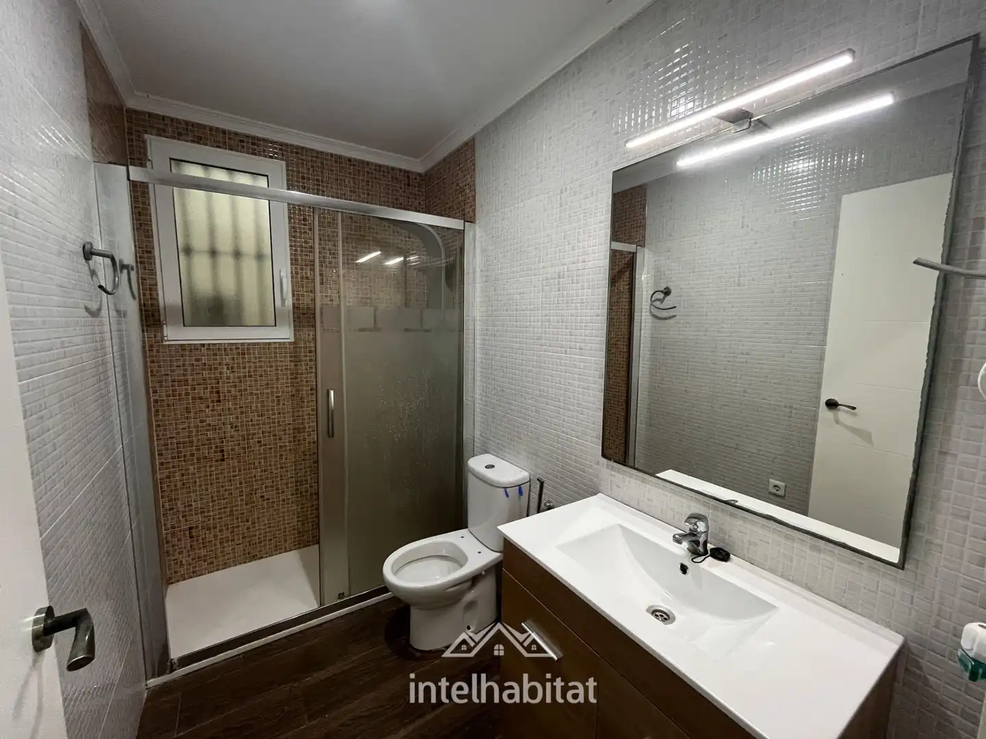 Bathroom of Ground floor for sale in Foios  with Air Conditioner, Heating and Furnished