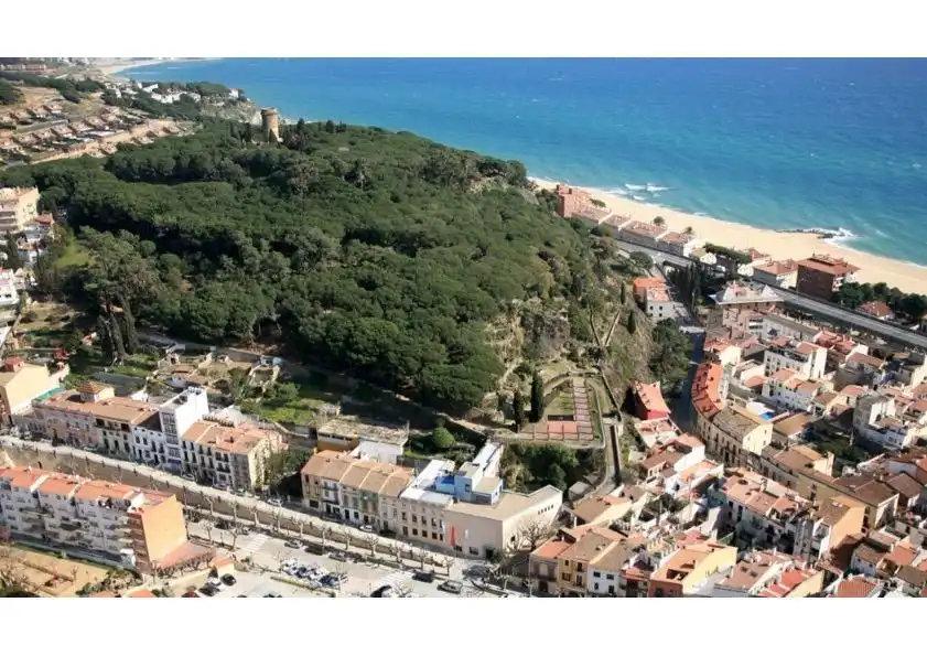 Vista exterior de Piso en venta en Caldes d'Estrac con Calefacción, Terraza y Balcón